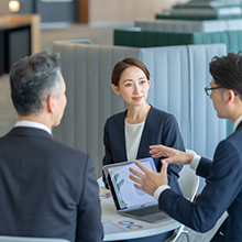 戦略から実行までの一貫したサポート